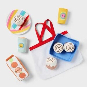 Breakfast Kids' Interactive Play Set -Pillowfort™
New With Tags